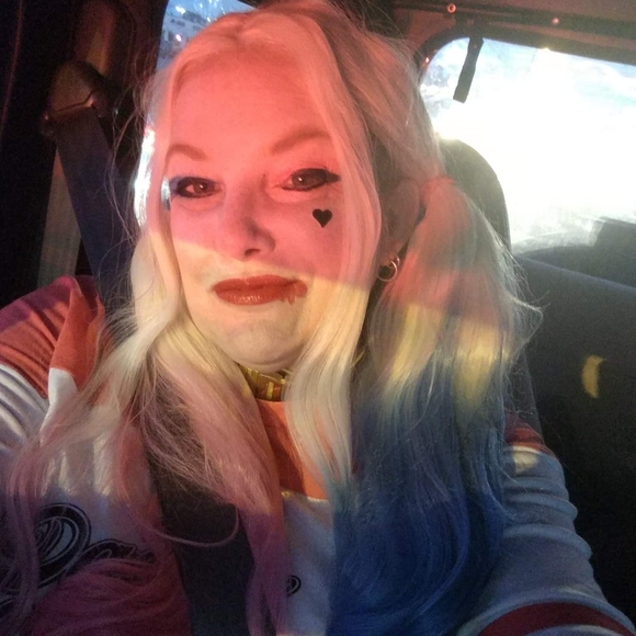 Meet your Posher, Jennifer - Picture 1 of 1